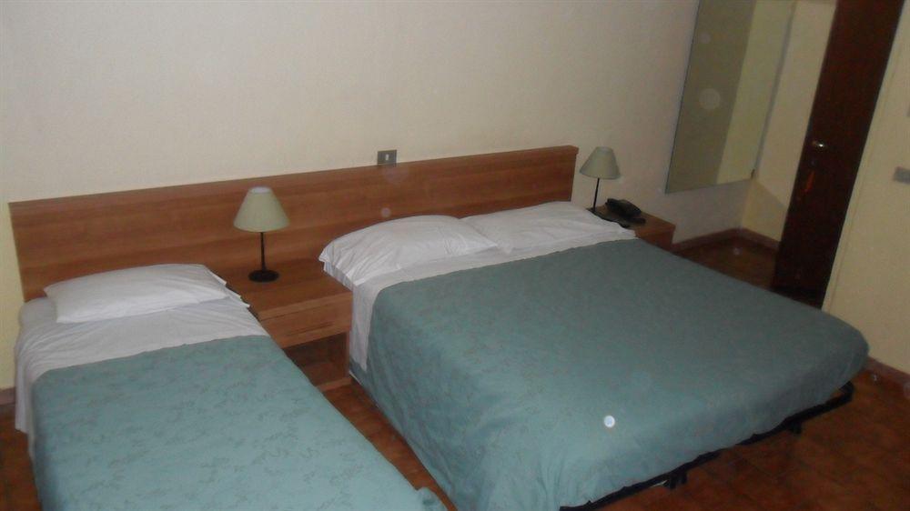 Hotel Del Sole Милано Екстериор снимка