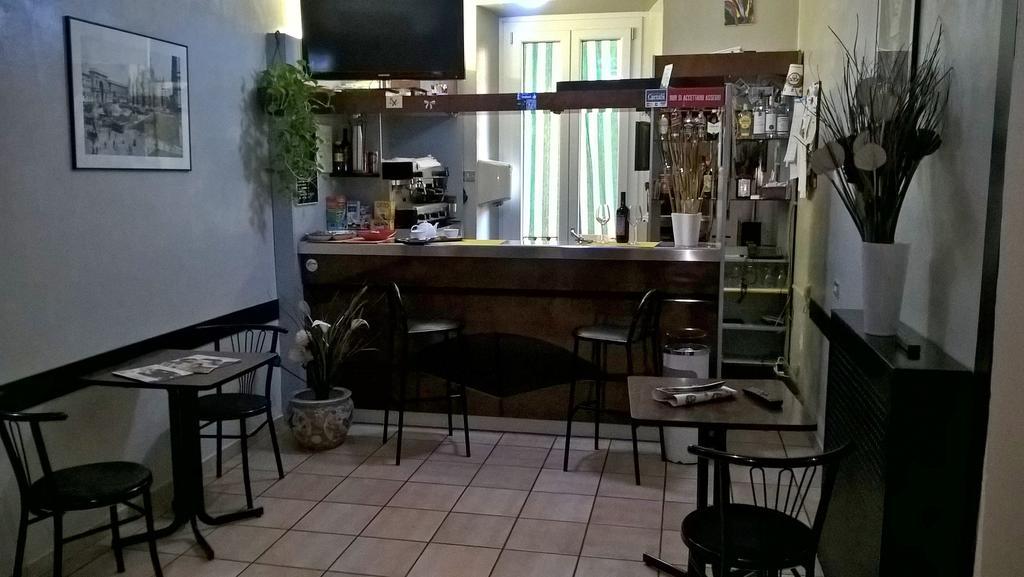 Hotel Del Sole Милано Екстериор снимка